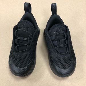 Nike Air Max 270
Baby/Toddler Shoe size 7C